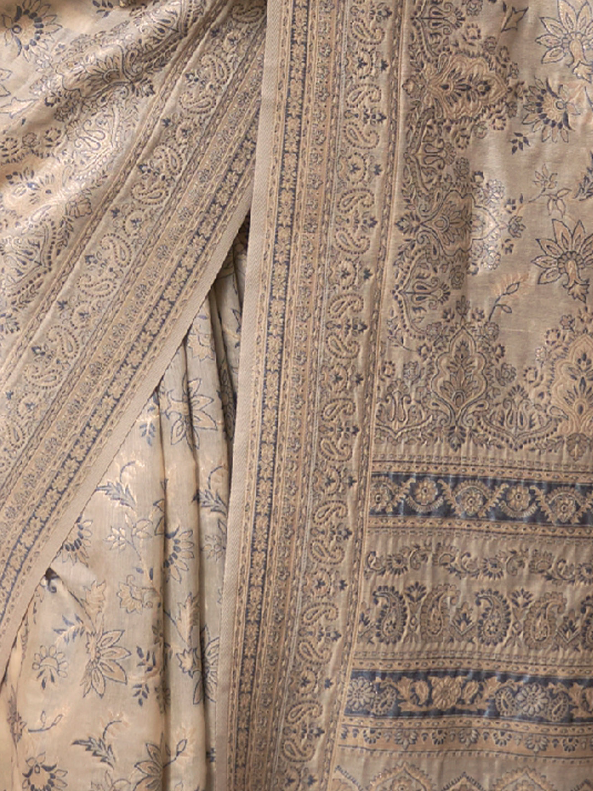 Festive Beige Silk Blend Woven Saree With Unstitched Blouse