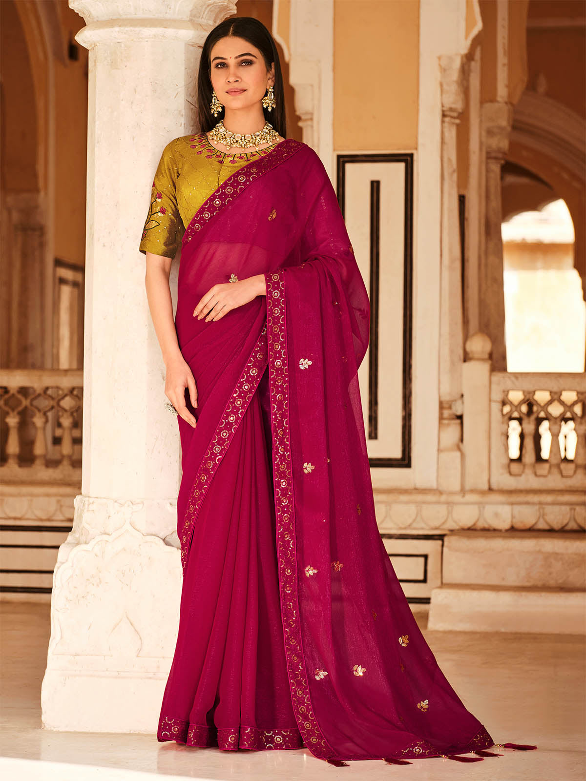 Odette Women Magenta Chinon Saree With Unstitched Blouse