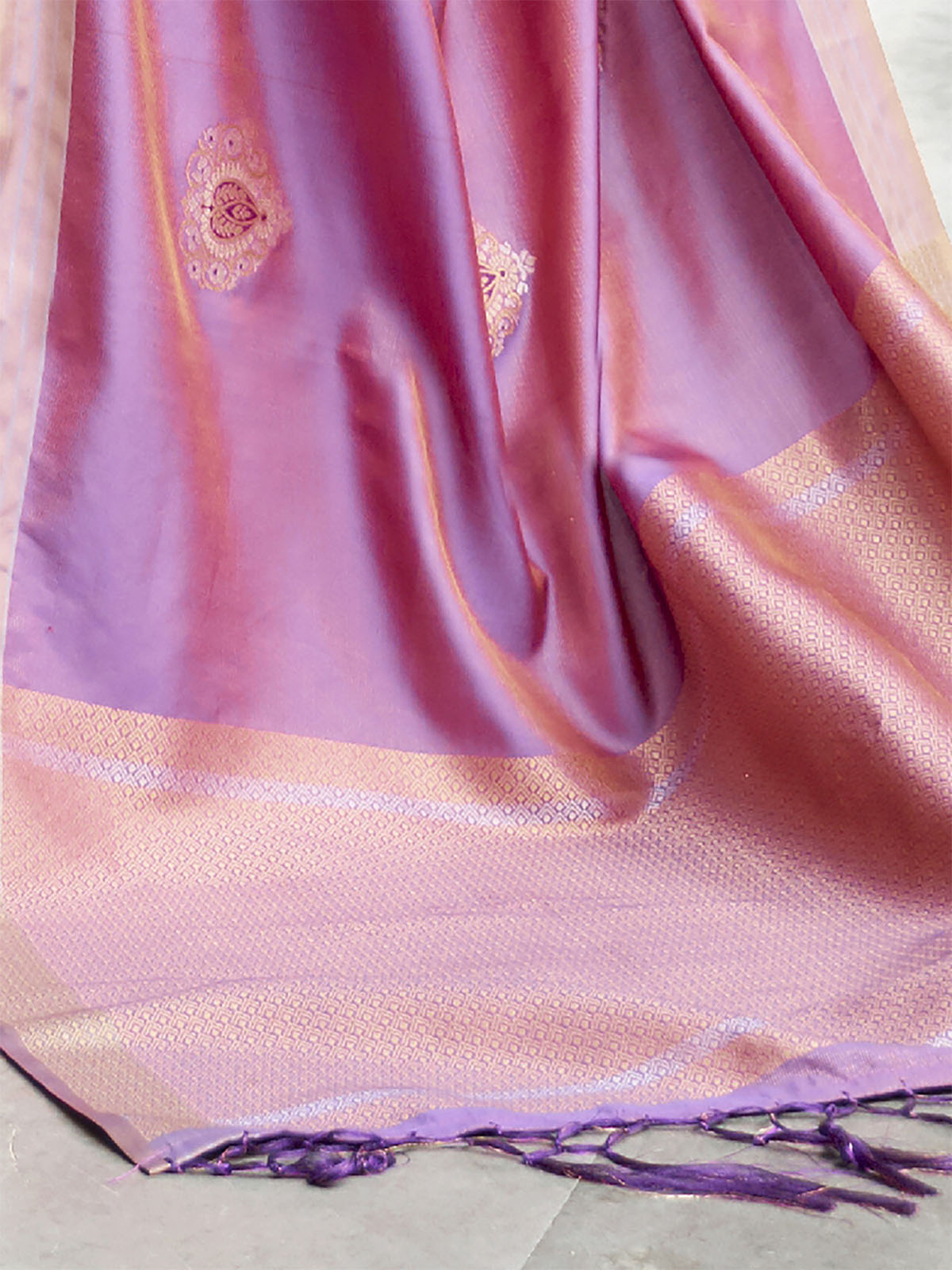 Odette Women Silk Blend Purple Woven Design Handloom Saree With Unstitched Blouse