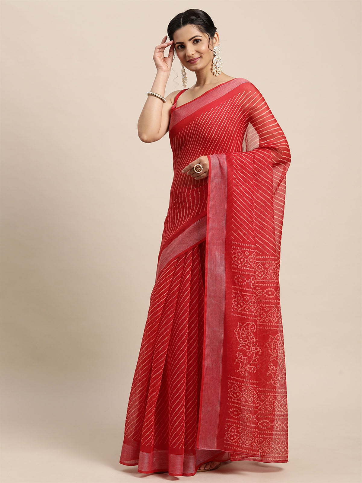 Odette Women Cotton Blend Red Printed Saree With Unstitched Blouse