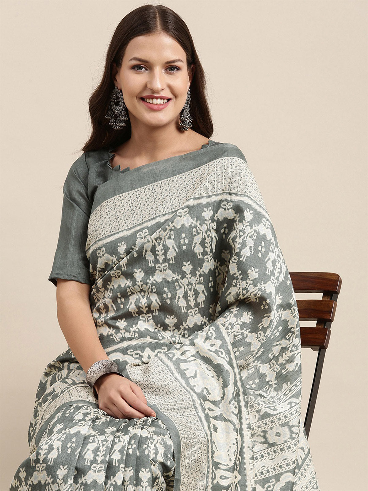Grey Printed Blend Sillk Saree With Unstitched Blouse