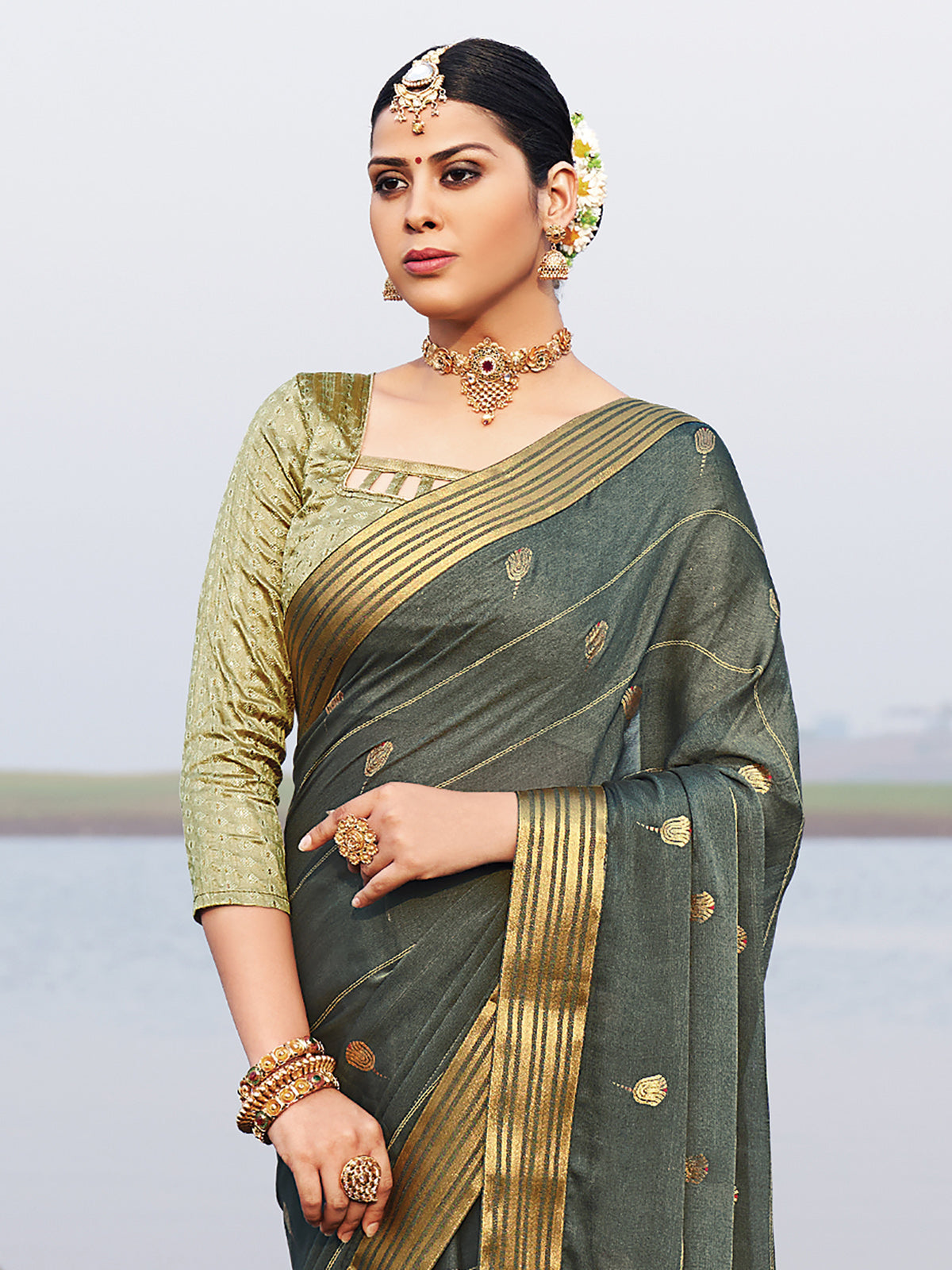 Odette Women Grey Chiffon Embellished Saree With Unstitched Blouse