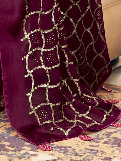 Odette Women Silk Blend Magenta Embellished Saree With Unstitched Blouse