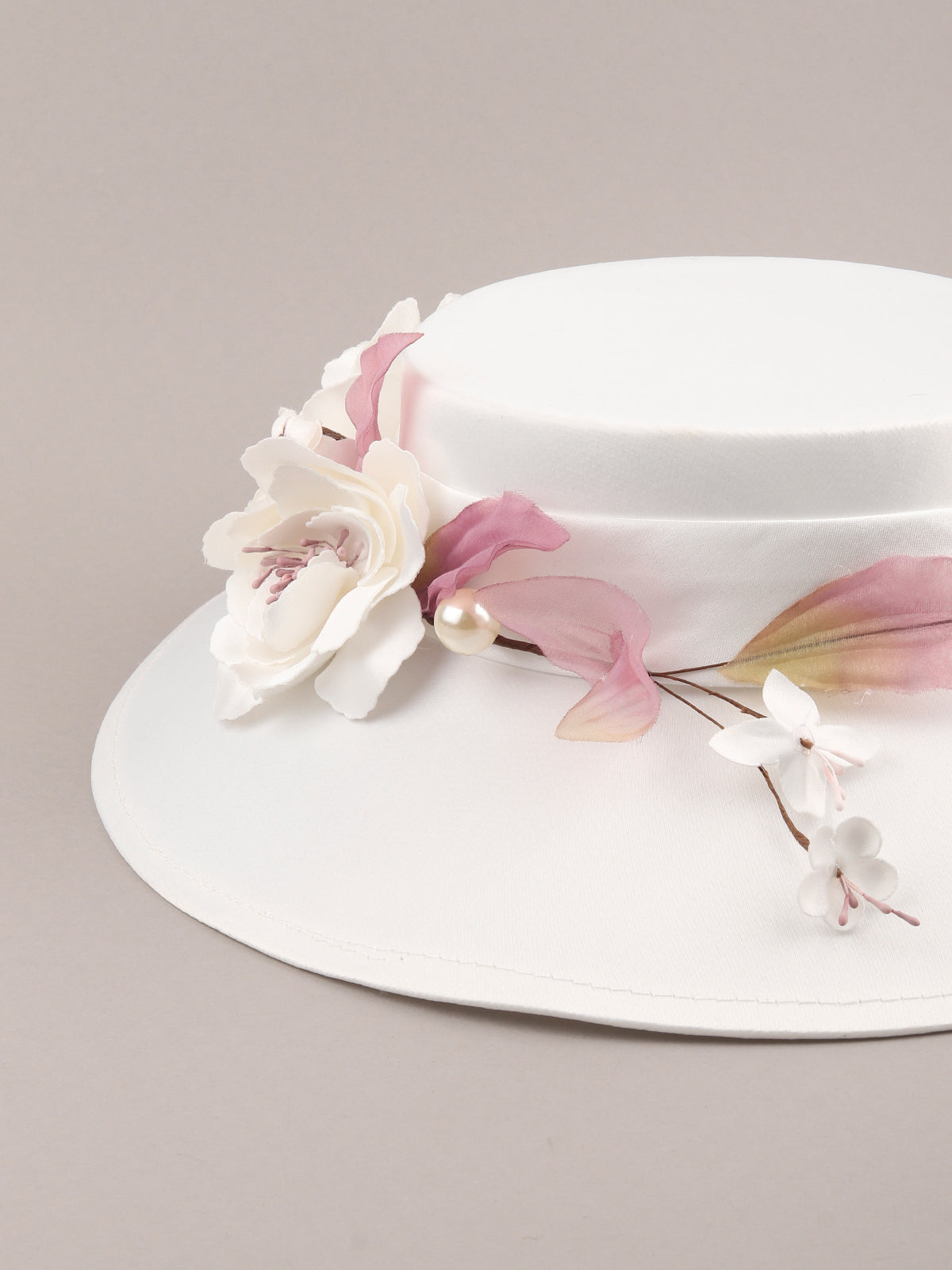 Odette Women White Flower Embellished Hat