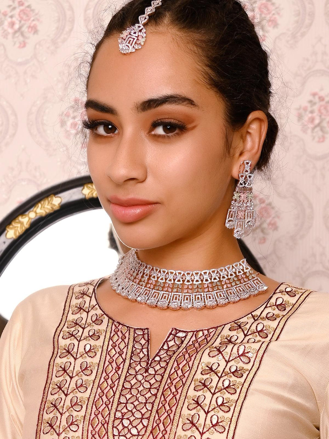 Buy Baby Pink And Silver Studded Stunning Jewellery Set Online. – Odette