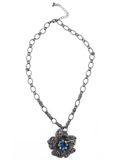 Beautiful oxidised floral pendant necklace - Odette