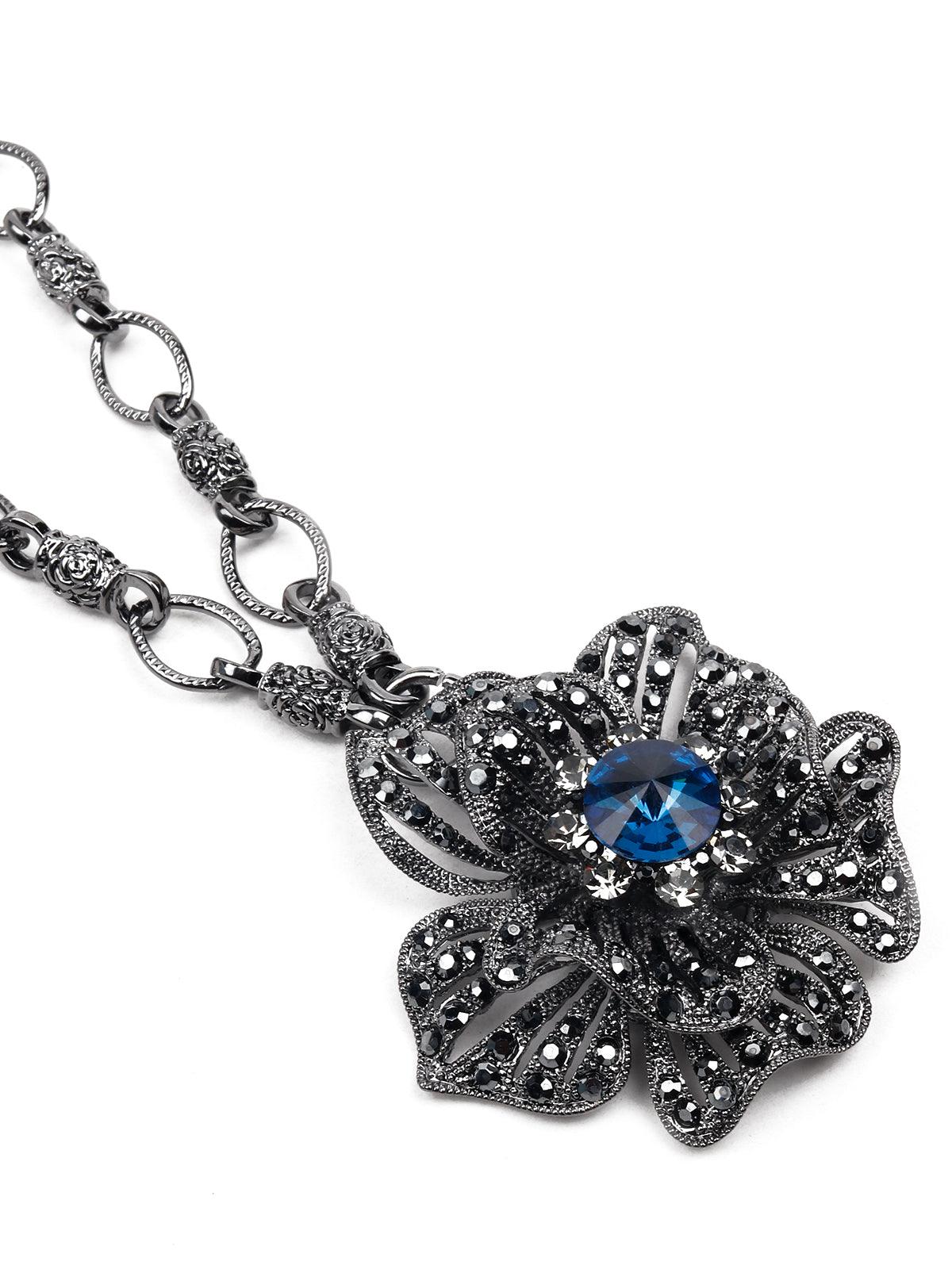 Beautiful oxidised floral pendant necklace - Odette