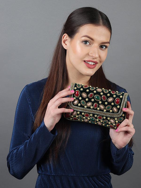 Buy online Black Velvet Box Clutch from bags for Women by Rezzy for ₹999 at  47% off | 2024 Limeroad.com