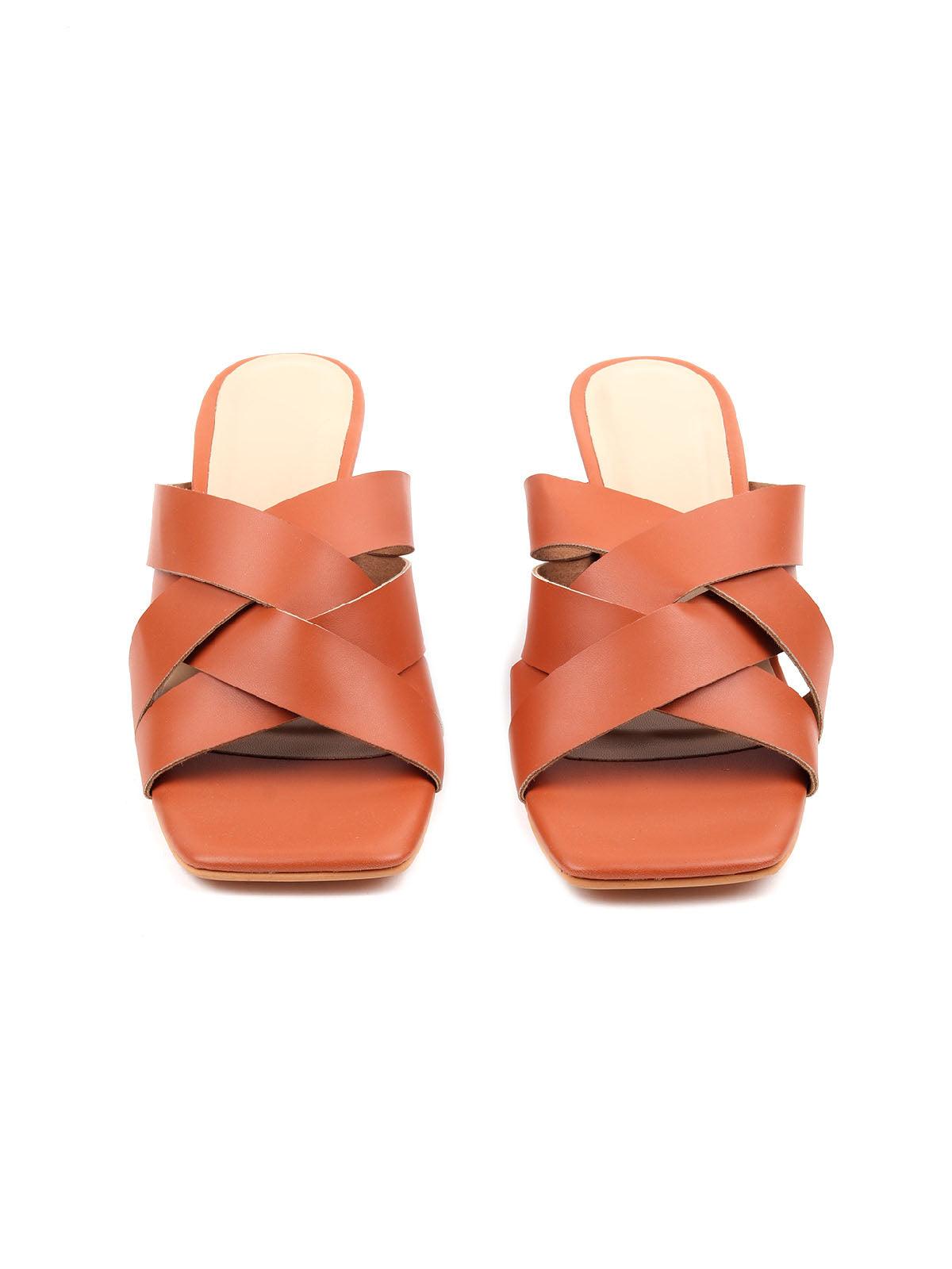 Plain Ladies Faux Leather Criss Cross Fun Flat Sandals at Rs 1548/pair in  Meerut