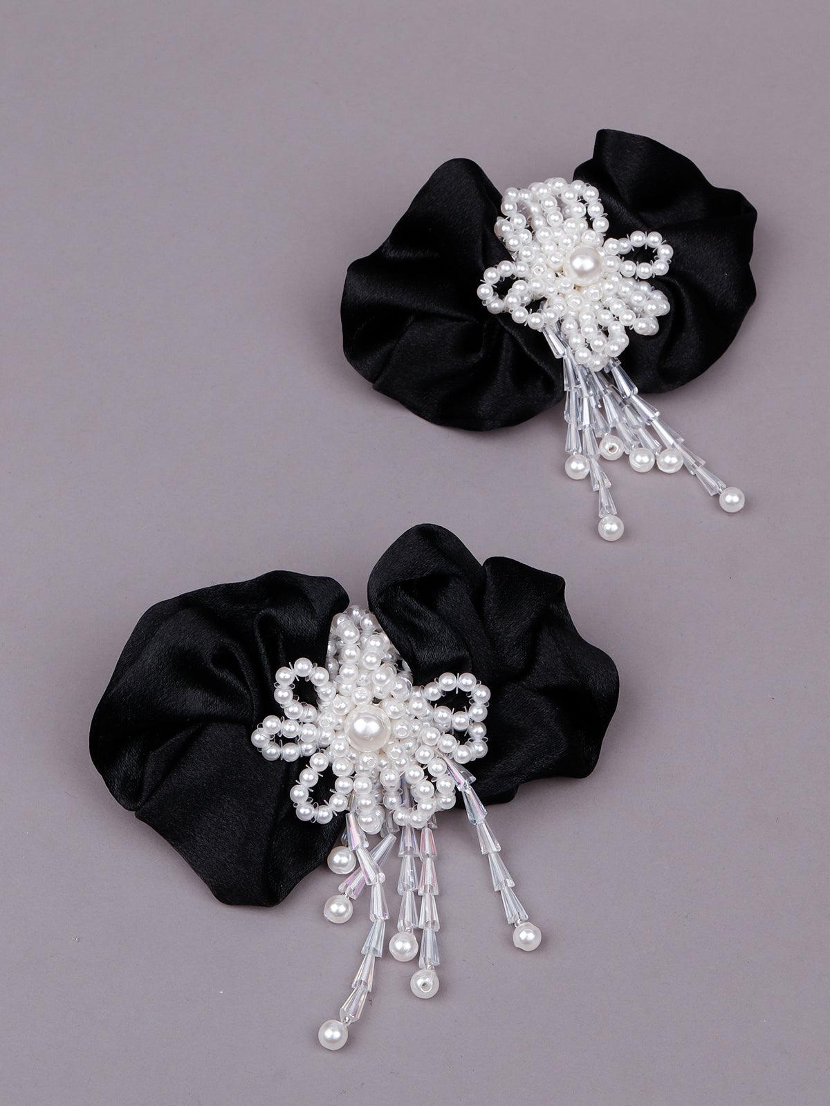 Classic shine black embellished with artificial pearls hair clips - Odette