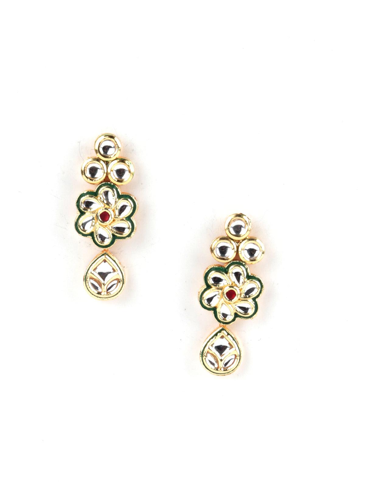 Enticing Gold Tone Kundan earrings with Maang-Teeka - Odette