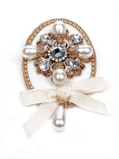 Exquisite Oval Shaped Brooch With A Bow - Odette