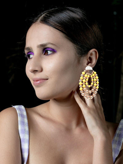 Fresh yellow and gold beaded hoop earrings - Odette