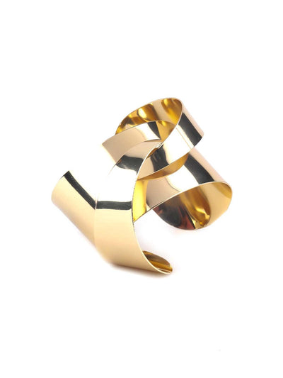 Gold textured elegant bracelet for women - Odette