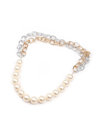 Gorgeous artificial pearl embellished necklace - Odette