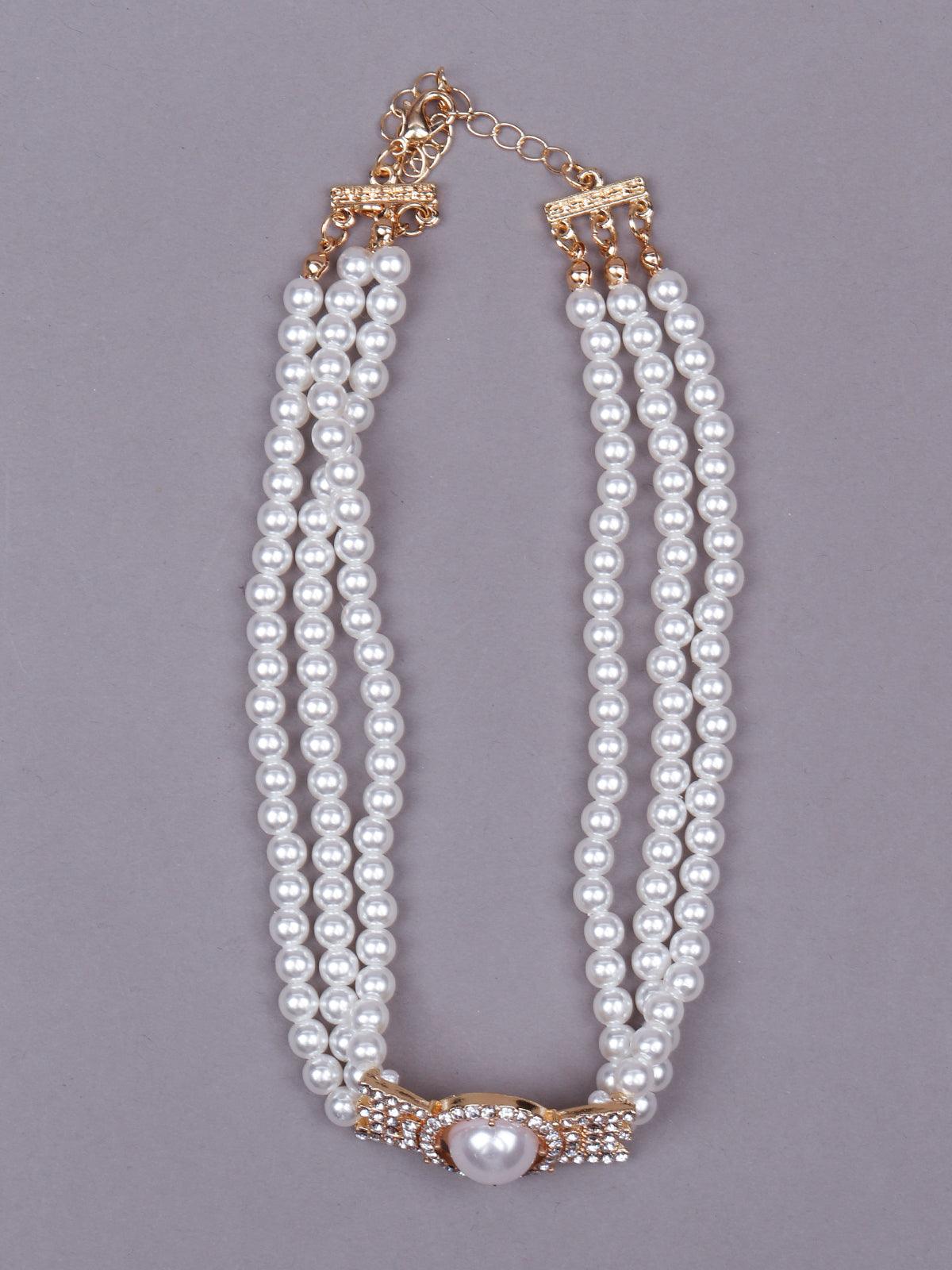 Layered white pearl necklace with a choker - Odette
