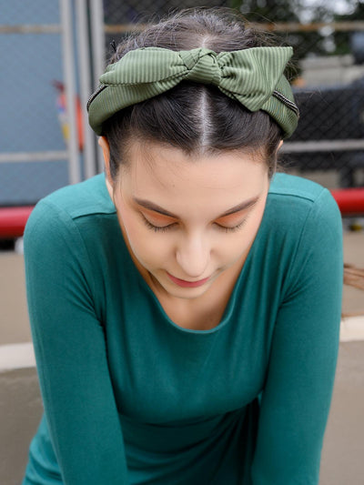 Pista green bow hair band - Odette