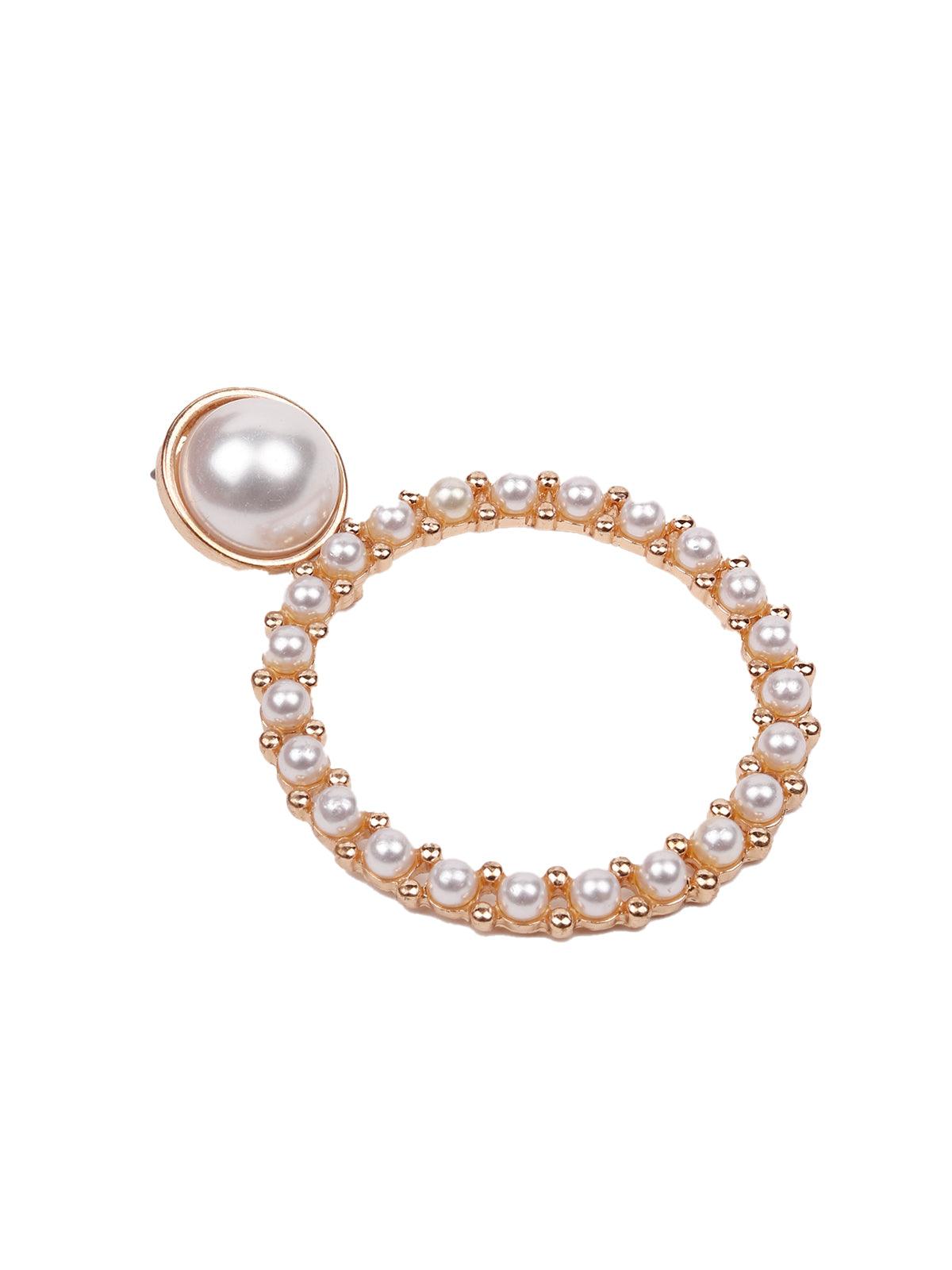 Rounded hoop earrings embellished with artificial pearls - Odette