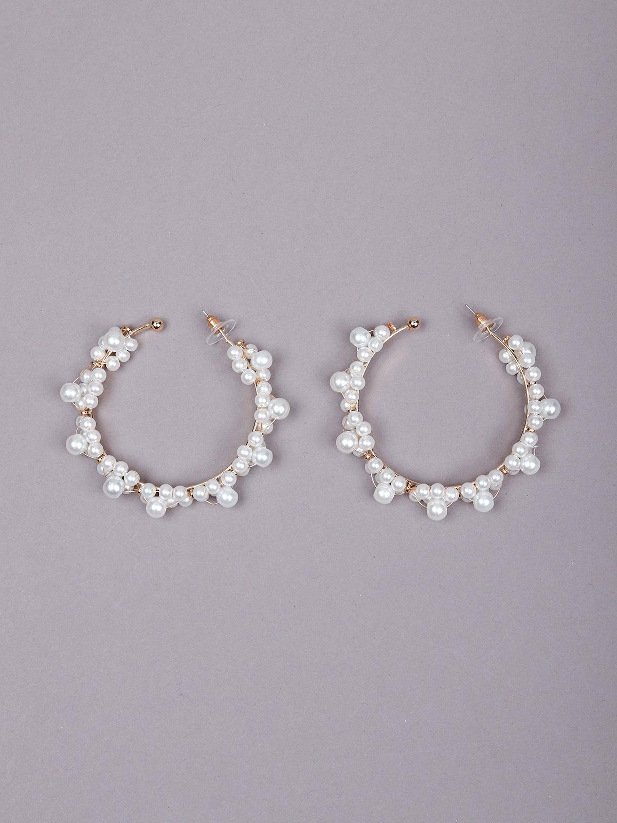 Rounded white beaded clustered earrings - Odette