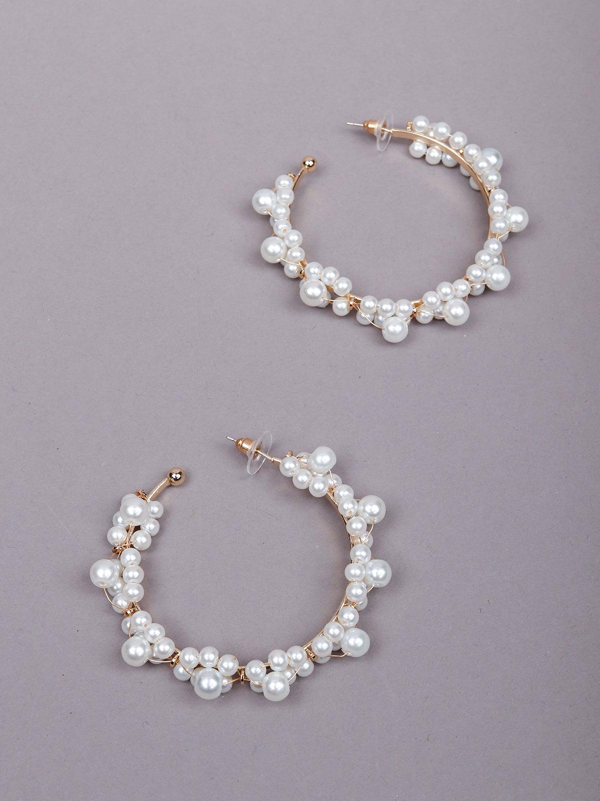 Rounded white beaded clustered earrings - Odette