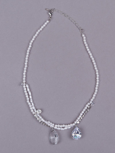Sleek pearl necklace with double pendant embellishments - Odette