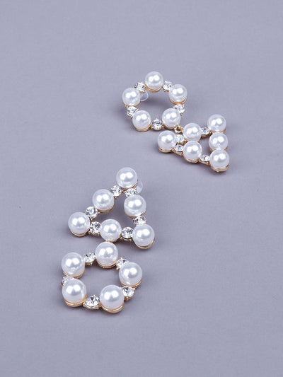 Stunning artificial pearl statement earrings - Odette