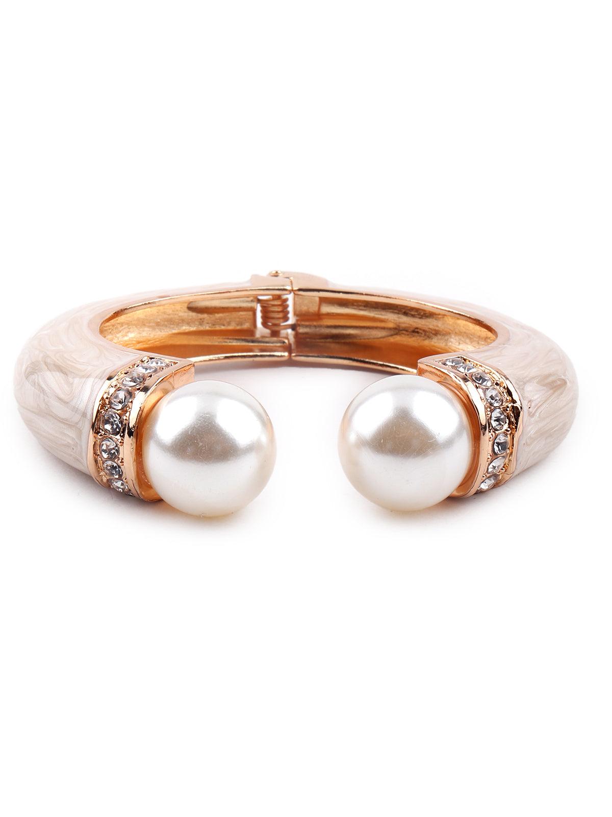 Stunning gold Kada bracelet for women - Odette