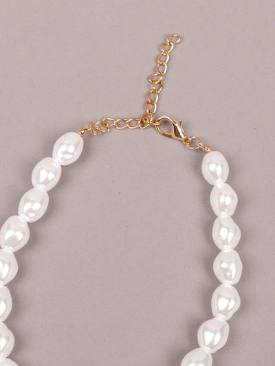 The Classic Pendant Pearl Necklace - Odette