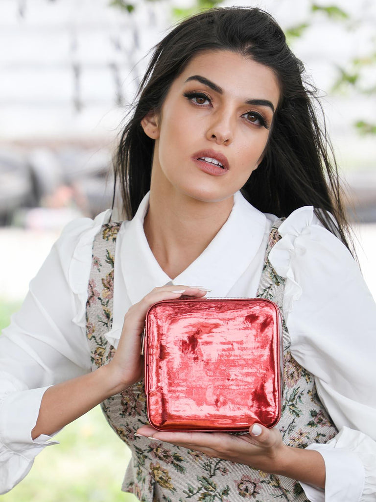 Buy The Practical Vanity Bag Online. – Odette