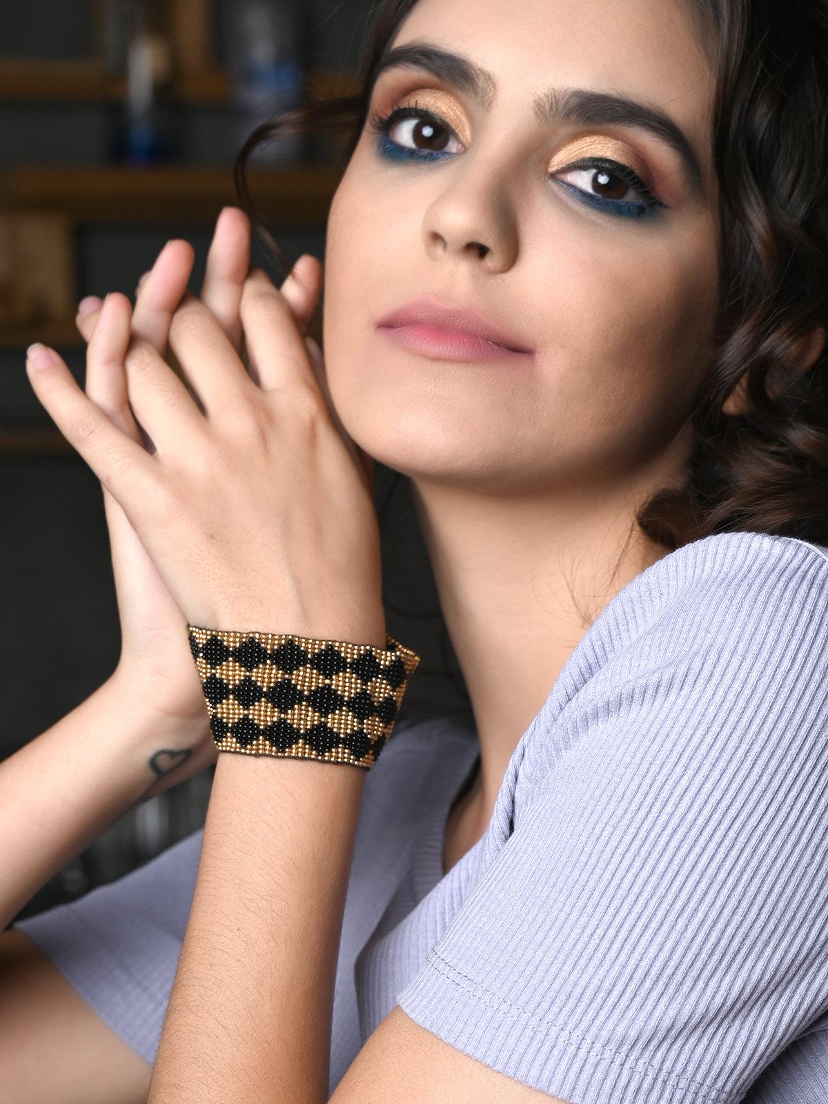 Buy Trendy Two-Toned Beaded Bracelet – Odette
