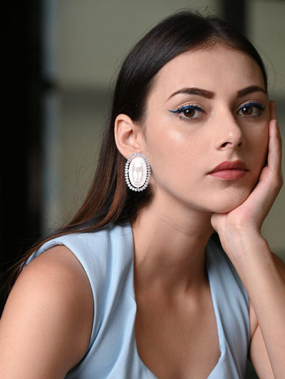 White pearl-studded crystal earrings - Odette