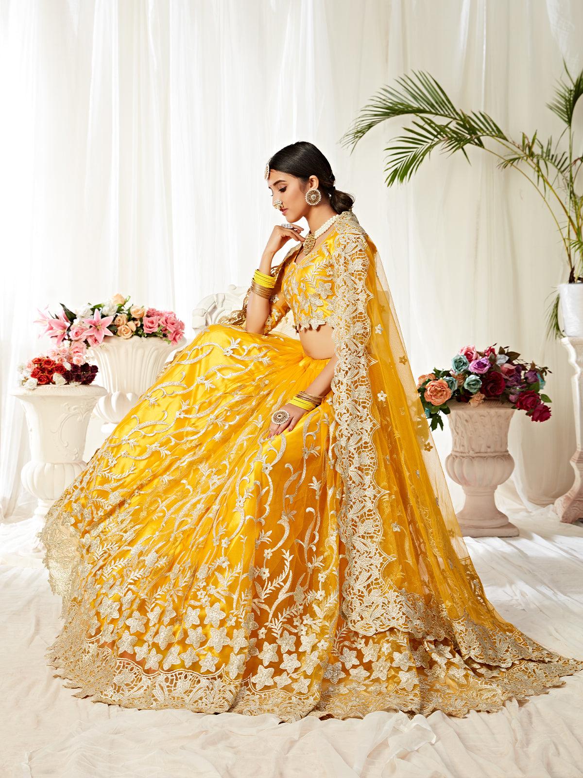 Yellow Elegant Heavy Designer Work Wedding/Party Wear Special Lehenga Choli  - Indian Heavy Anarkali Lehenga Gowns Sharara Sarees Pakistani Dresses in  USA/UK/Canada/UAE - IndiaBoulevard